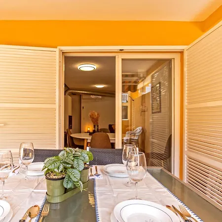 El Pocito - Housevanlive Sueca